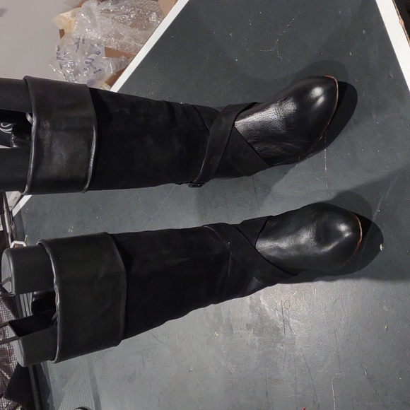 Predictions Shoes - Predictions Women Winter boots. 10B